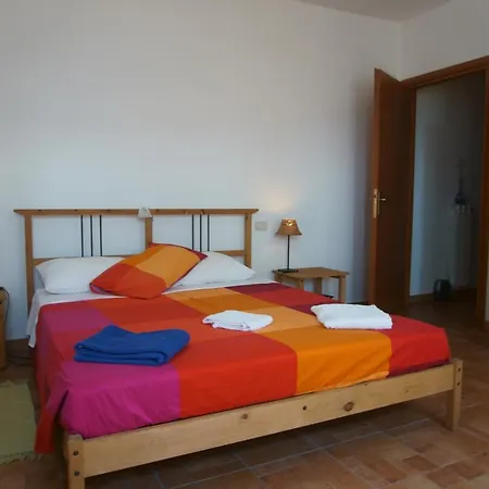 ベッド・アンド・ブレックファスト Castagnola 64 ネー